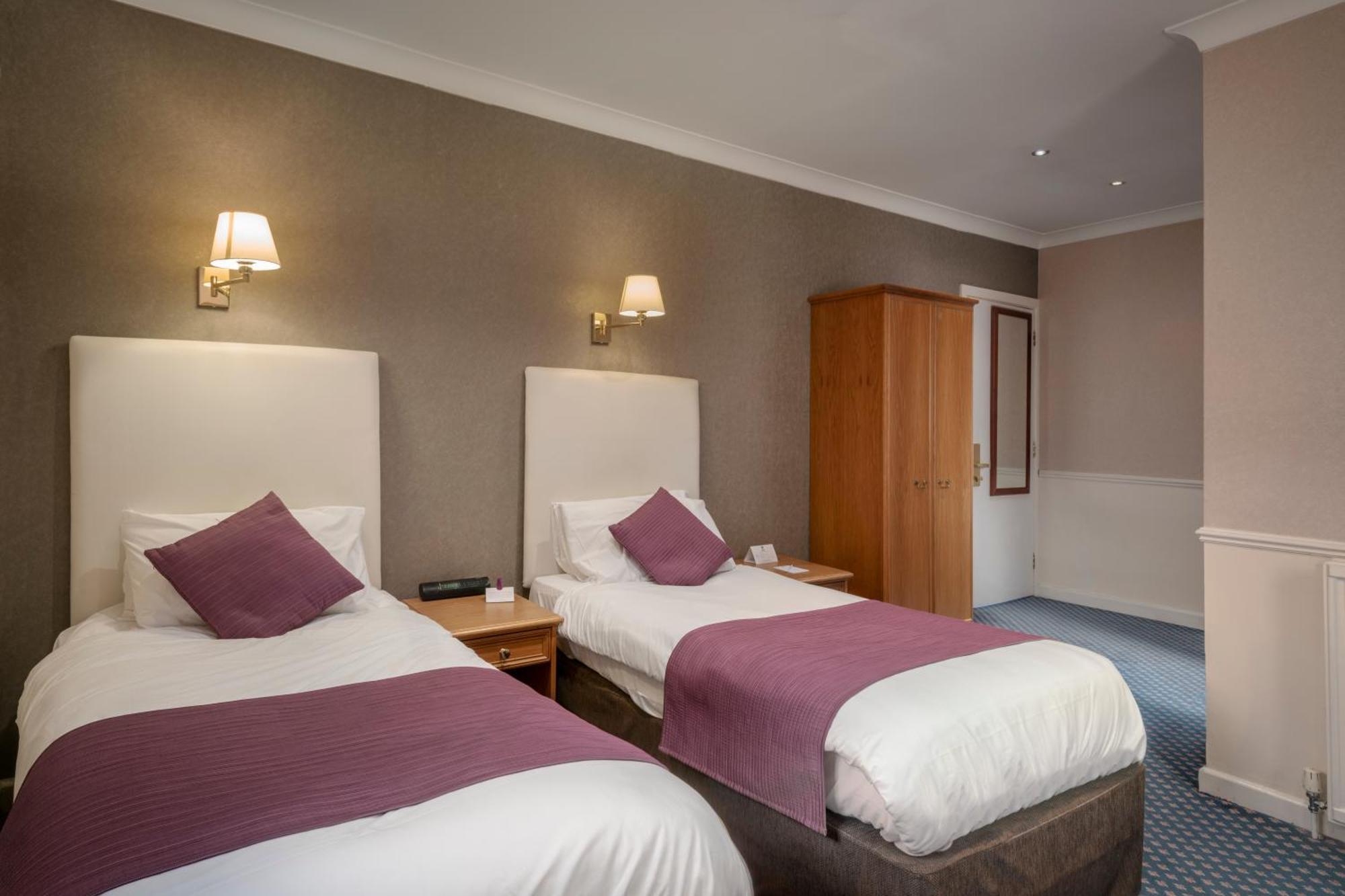 Burnley North Oaks Hotel And Leisure Club Phòng bức ảnh